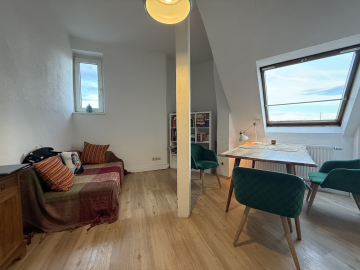 Lage! Lage! Lage!: Stilvolle Dachgeschosswohnung in Pempelfort!, 40477 Düsseldorf, Dachgeschoss