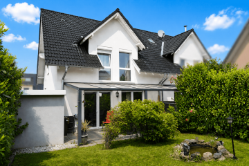 Familienfreundliche Doppelhaushälfte in begehrter Lage von Dormagen zu verkaufen!, 41539 Dormagen, Doppelhaushälfte