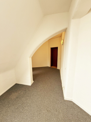 Hausflurbereich DG-Whg. - Attraktives Dachgeschoss-Apartment über den Dächern von Pempelfort!